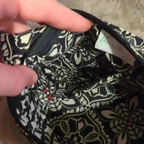 Vera Bradley Barcelona Pattern Maggie Small Shoulder Bag - Picture 6 of 7